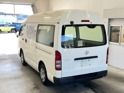 Toyota HIACE VAN  с аукциона в Японии