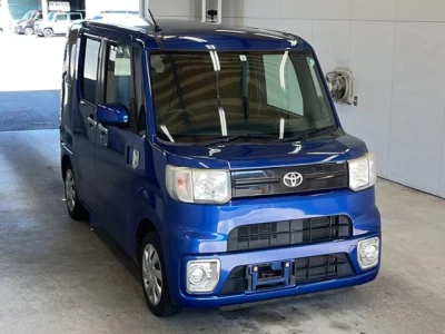 Toyota PIXIS MEGA