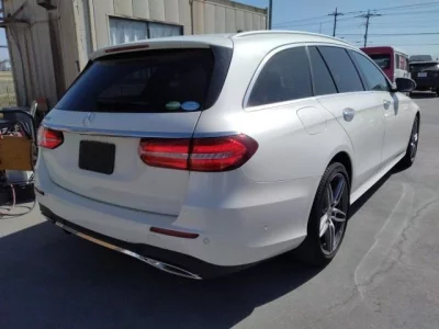 Mercedes-Benz E CLASS WAGON