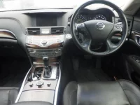 Nissan FUGA лот № 3047 оценка 4  с аукциона в Японии 2