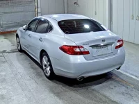 Nissan FUGA лот № 3047 оценка 4  с аукциона в Японии 1