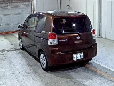 Toyota SPADE  с аукциона в Японии
