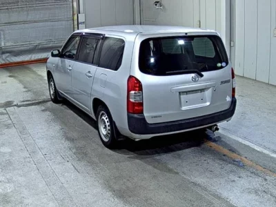 Toyota SUCCEED  с аукциона в Японии