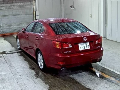 Lexus IS