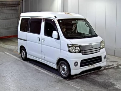 Daihatsu Atrai Wagon  с аукциона в Японии