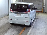 Suzuki SOLIO лот № 8181 оценка 3.5  с аукциона в Японии 4