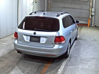 Volkswagen GOLF VARIANT  с аукциона в Японии