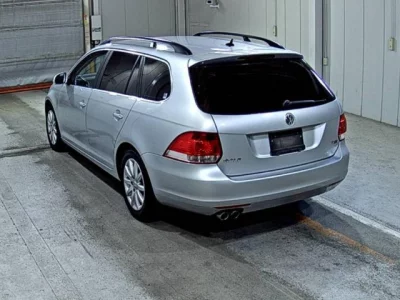 Volkswagen GOLF VARIANT  с аукциона в Японии