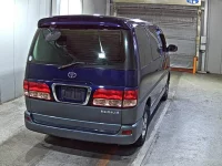 Toyota HIACE REGIUS лот № 8347 оценка 3.5  с аукциона в Японии 3