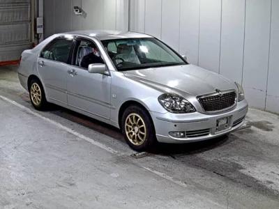 Toyota BREVIS  с аукциона в Японии