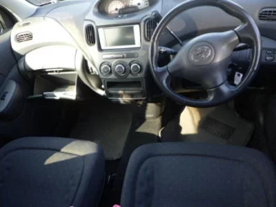 Toyota FUNCARGO  с аукциона в Японии