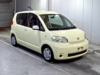 Toyota PORTE  с аукциона в Японии