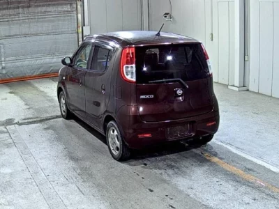Nissan MOCO  с аукциона в Японии