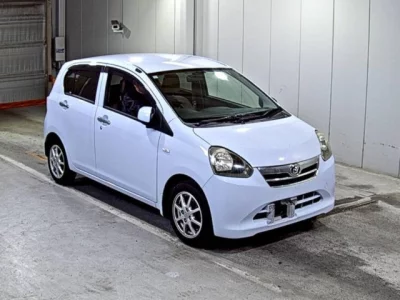 Daihatsu MIRA E S  с аукциона в Японии