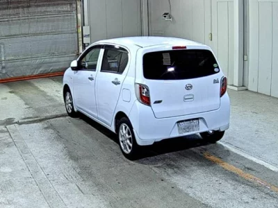 Daihatsu MIRA E S  с аукциона в Японии