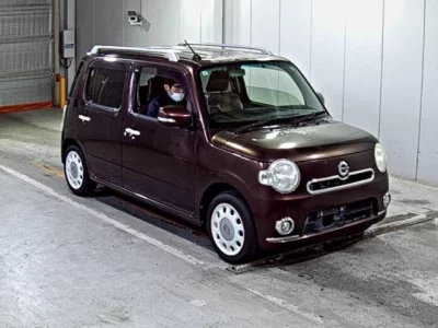 Daihatsu MIRA  с аукциона в Японии