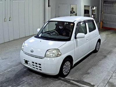 Daihatsu Esse  с аукциона в Японии