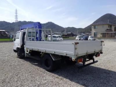 Mazda TITAN  с аукциона в Японии