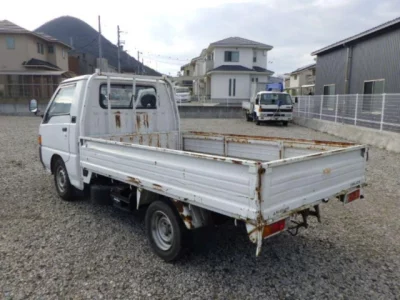 Mitsubishi DELICA TRUCK