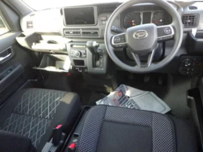 Daihatsu ATRAI VAN