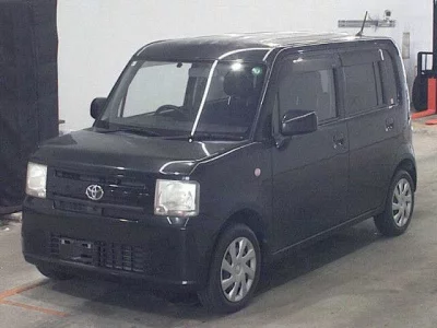 Toyota PIXIS SPACE  с аукциона в Японии