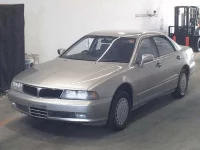 Mitsubishi DIAMANTE лот № 2556 оценка 3  с аукциона в Японии 3
