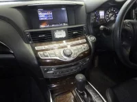 Nissan FUGA лот № 4661 оценка 3.5  с аукциона в Японии 2