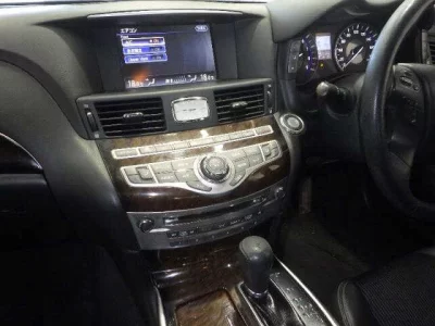 Nissan FUGA  с аукциона в Японии