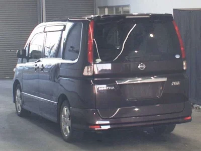 Nissan SERENA  с аукциона в Японии