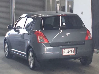 Suzuki SWIFT  с аукциона в Японии