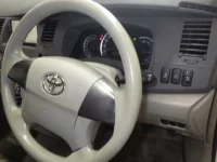 Toyota ISIS лот № 38 оценка 3.5  с аукциона в Японии 6