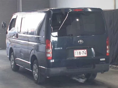 Toyota HiAce Van