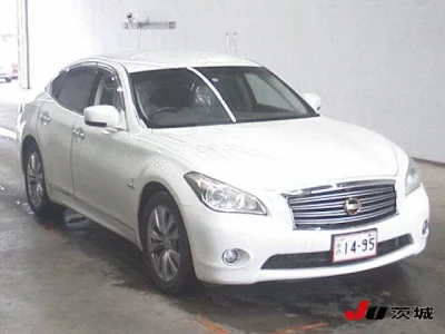 Nissan FUGA  с аукциона в Японии