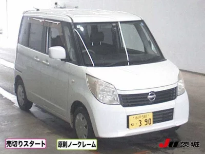 Nissan ROOX