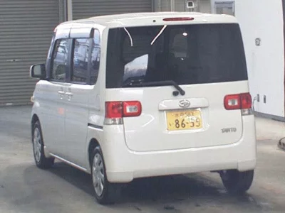 Daihatsu TANTO  с аукциона в Японии