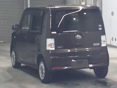 Daihatsu MOVE CONTE