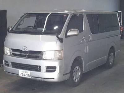 Toyota HiAce Van