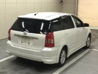 Toyota WISH лот № 1022 оценка 4  с аукциона в Японии 3