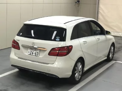 Mercedes-Benz B CLASS