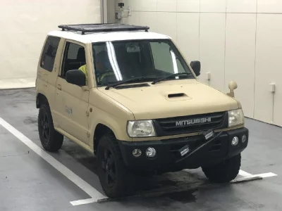 Mitsubishi PAJERO MINI