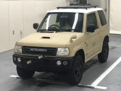 Mitsubishi PAJERO MINI