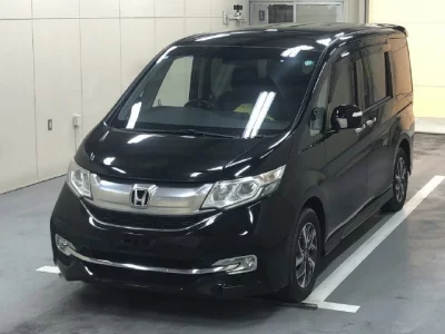 Honda STEP WAGON  с аукциона в Японии