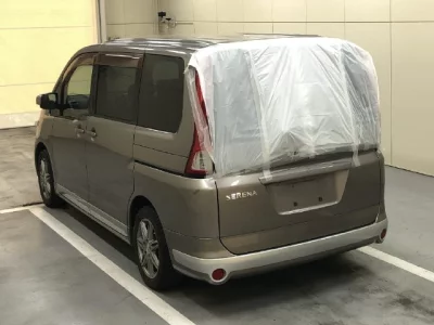 Nissan SERENA  с аукциона в Японии