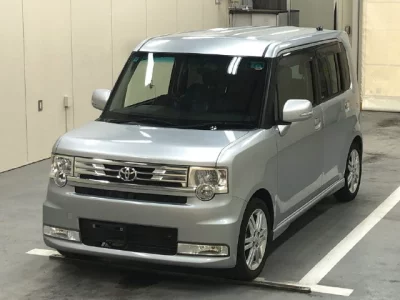 Toyota PIXIS SPACE  с аукциона в Японии