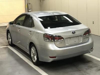 Lexus HS