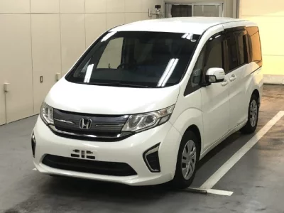 Honda STEP WAGON  с аукциона в Японии