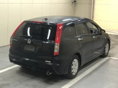 Honda STREAM  с аукциона в Японии