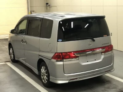 Honda STEP WAGON