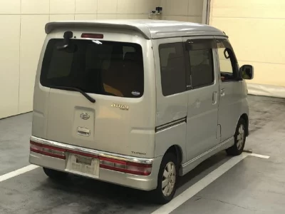 Daihatsu Atrai Wagon