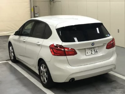 BMW 2-Series  с аукциона в Японии